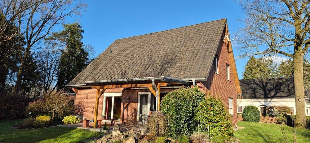Thumbnail-Einfamilienhaus mit Keller in ruhiger Lage von Bötersen zu verkaufen