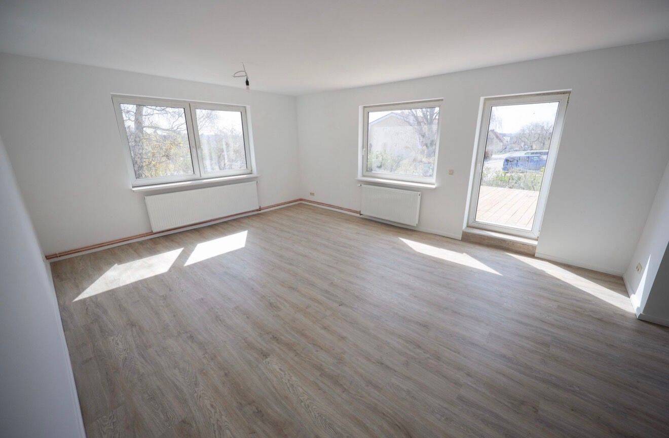Thumbnail-Erstbezug nach Sanierung!Einfamilienhaus mit Einliegerwohnung
