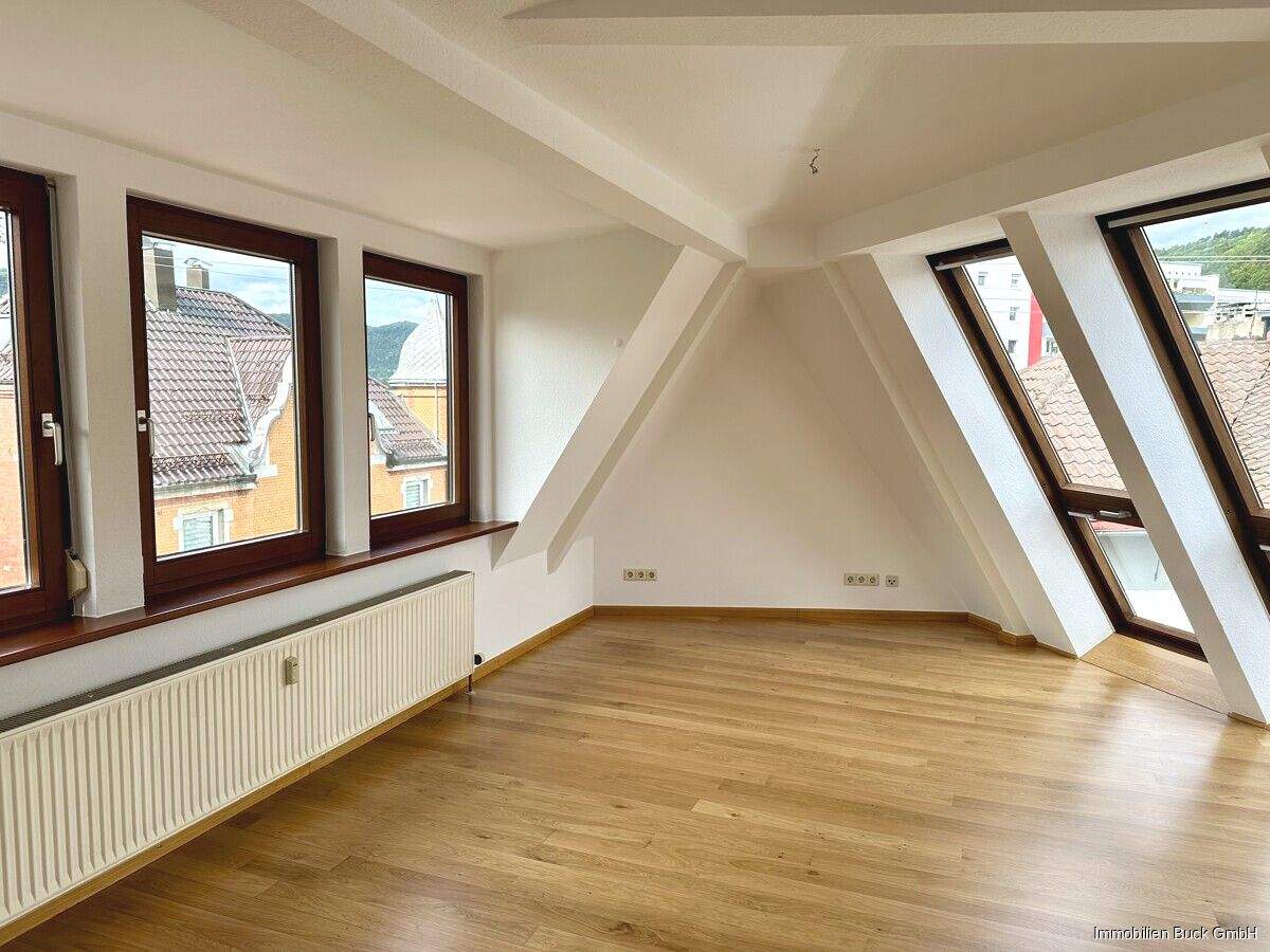 Thumbnail-Zentrumsnahe Wohnung über den Dächern von Geislingen mit wunderschönem Ausblick über die Fünftälerstadt!