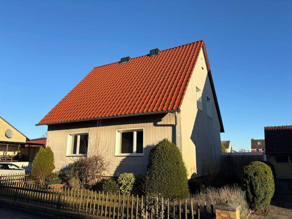 Thumbnail-Renovierungsbedürftiges Einfamilienhaus mit teilbarem großen Grundstück