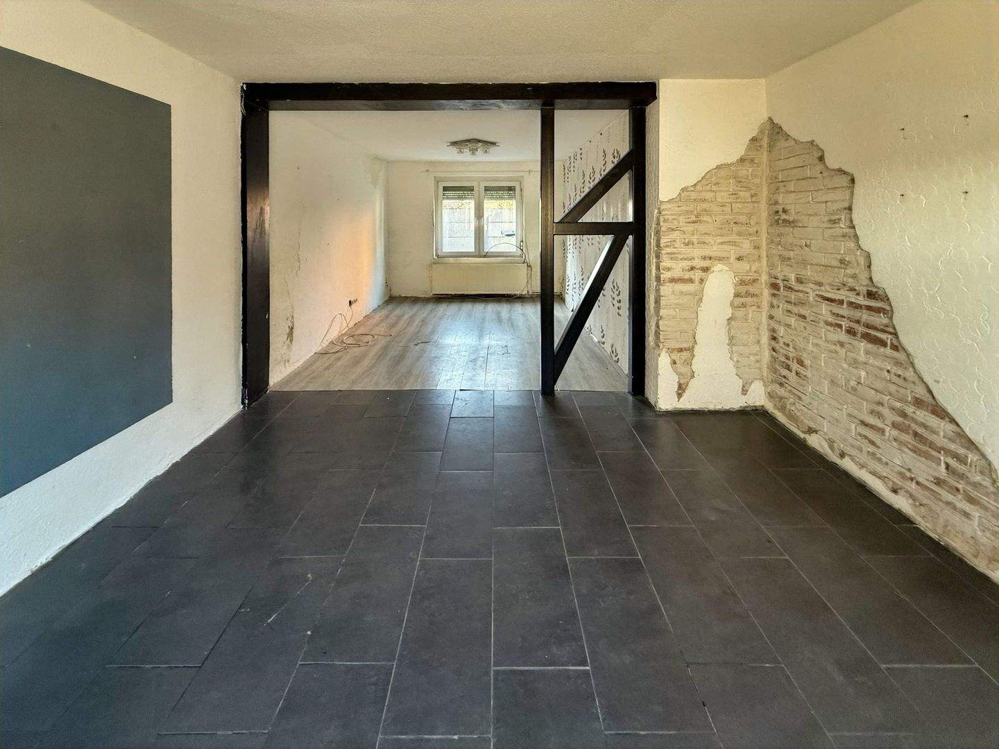 Thumbnail-Einfamilienhaus mit Dachterrasse und Ausbaupotenzial in Hornhausen!