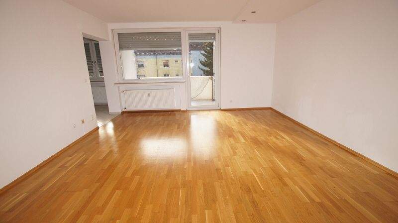 Thumbnail-Sonnige 3 Zimmer-Wohnung mit Balkon