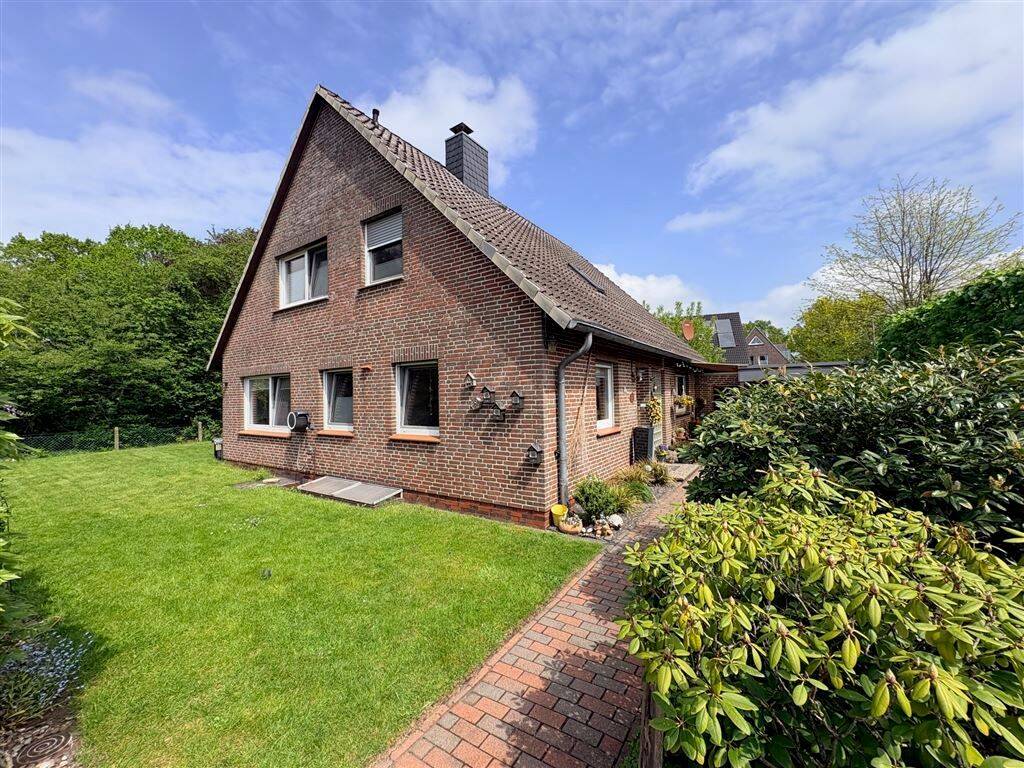 Thumbnail-Hude-Süd: Gepflegtes Einfamilienhaus in ruhiger Lage mit großem Grundstück!