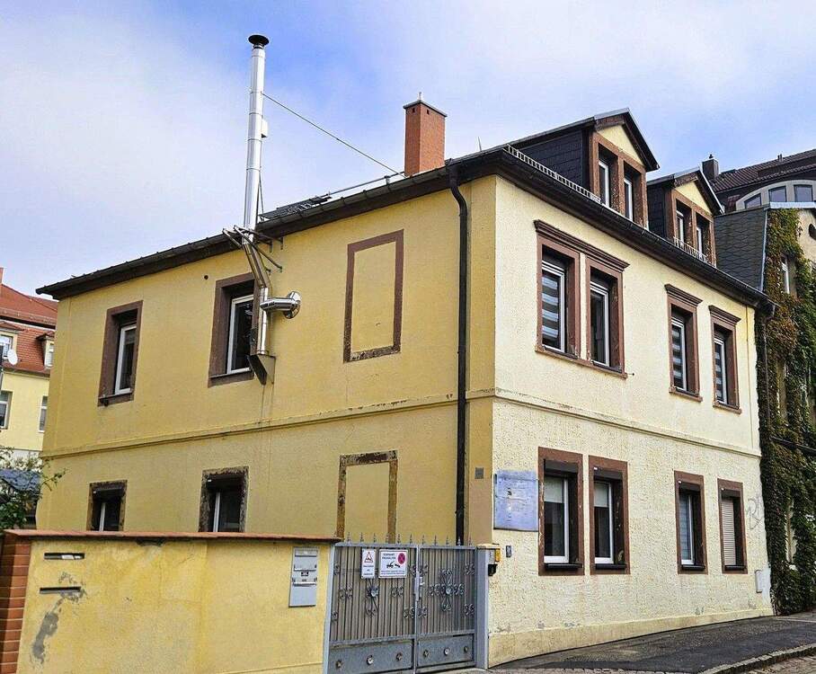 Straßenansicht 1