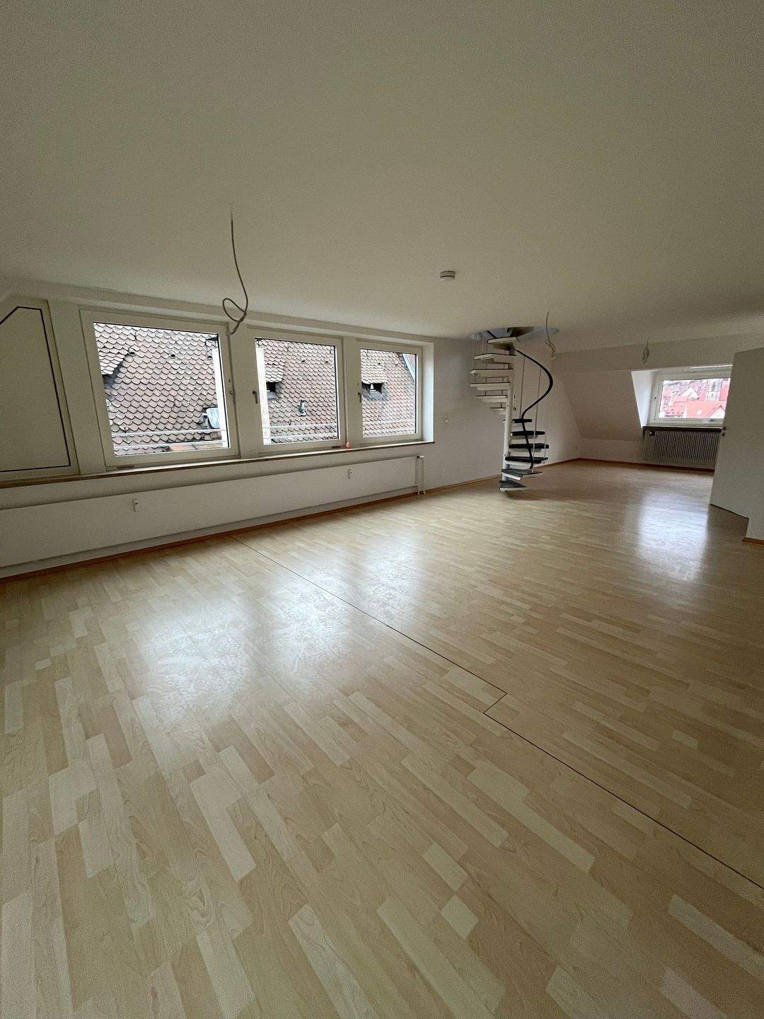 Thumbnail-Nürnberg-City: 2,5-Zimmer Dachgeschosswohnung auf 2 Ebenen