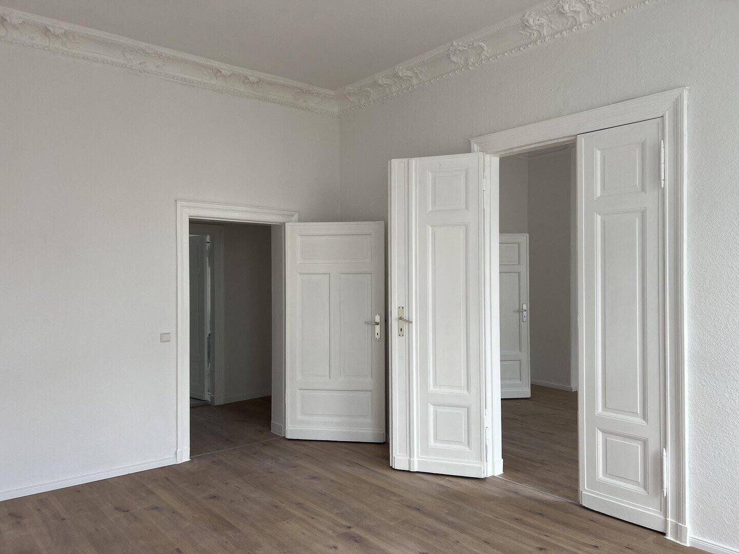 Thumbnail-Großzügige 3-Zimmer-Wohnung, frisch modernisiert, Dusch-Wannenbad