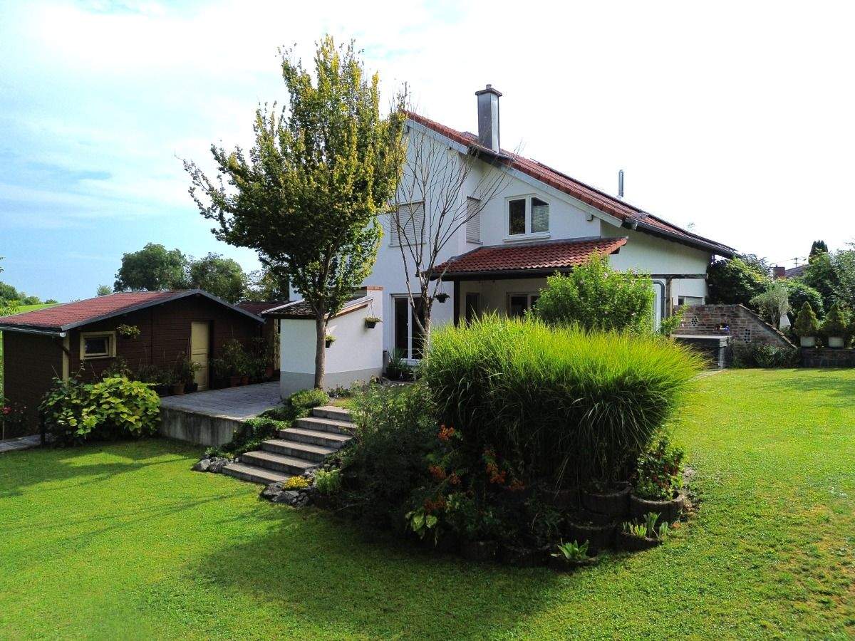 Thumbnail-Ihr neues Zuhause Charmante Doppelhaushälfte in ruhiger und naturnaher Lage von HolzheimNeuhausen