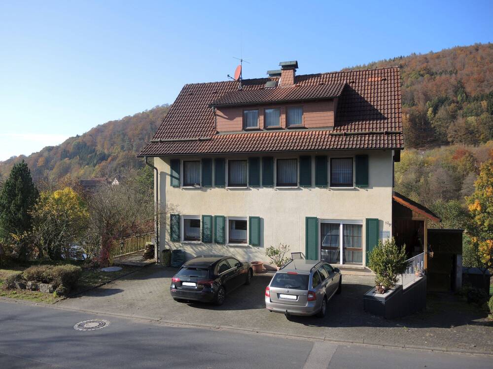 Thumbnail-Provisionsfrei Freistehendes Einfamilienhaus mit Einliegerwohnung mit Garten und Terrasse zu verkaufen