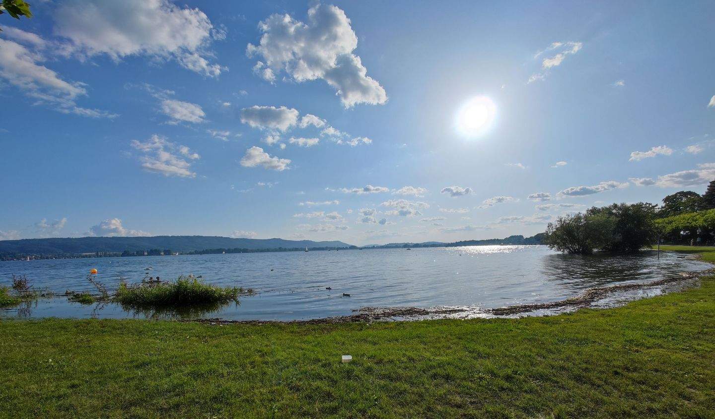 Thumbnail-Ein Zuhause mit Weitblick - 2,5-Zimmer-Wohnung im 10. OG mit traumhafter Aussicht auf die Hegau-Berge