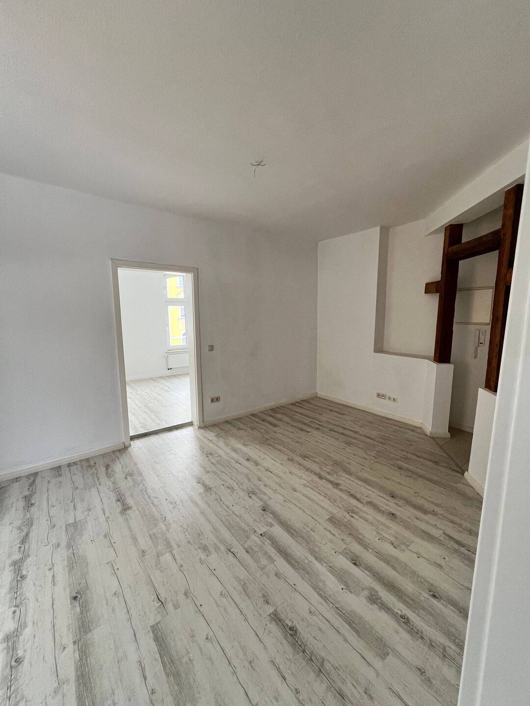 Thumbnail-Moderne 2-Zimmer-Wohnung in Stralsund, ideal für Singles und Paare