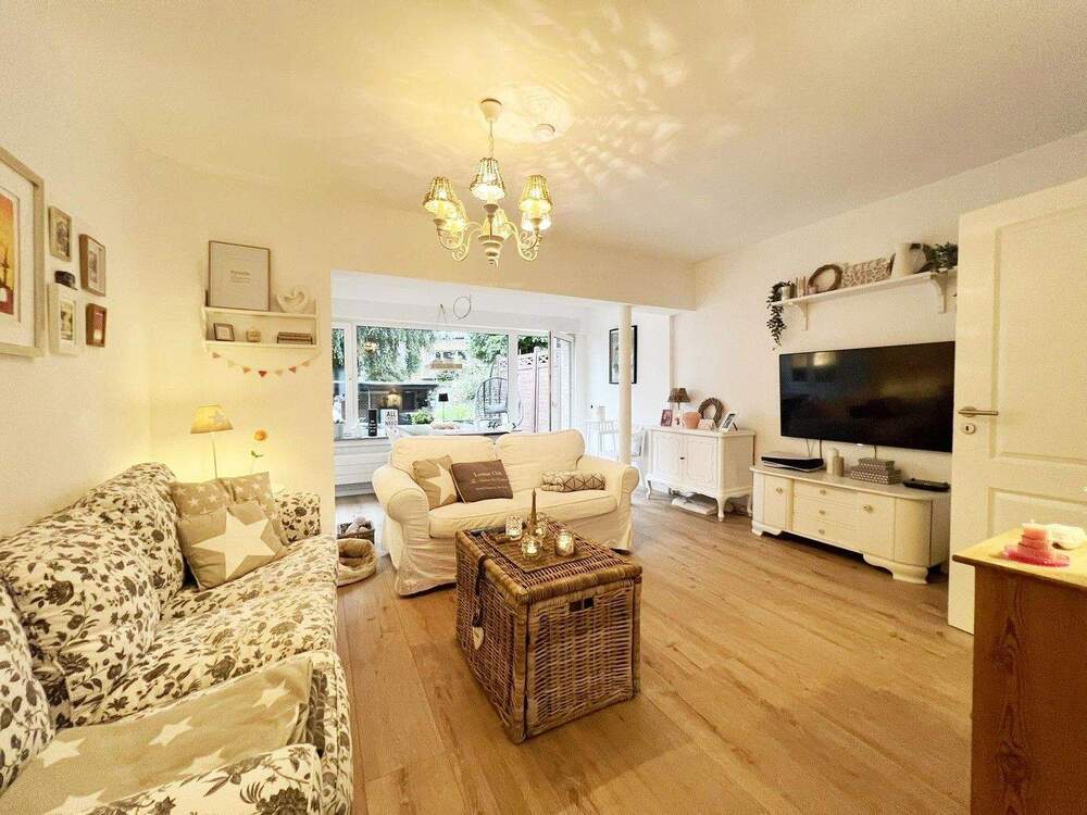 Thumbnail-Einziehen und wohlfühlen: Modernes Reihenmittelhaus mit vielen Schlafzimmern und schönem Garten