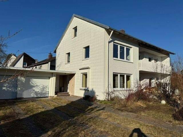 Thumbnail-FBC - Seltene Gelegenheit: Mehrfamilienhaus oder großzügiges Baugrundstück mit Entwicklungspotential in Fürstenfeldbruck