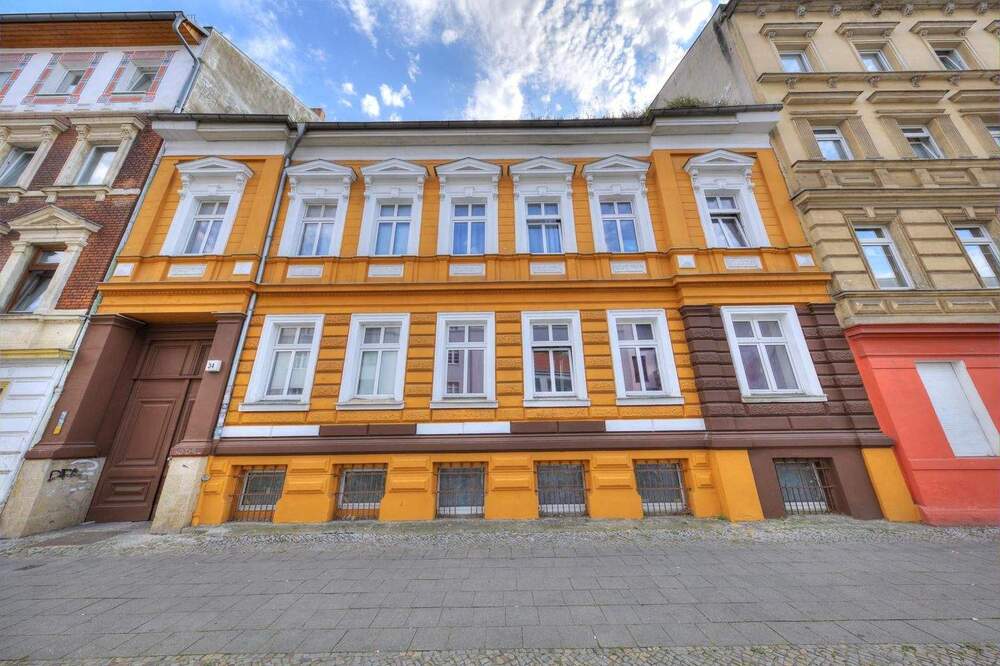 Thumbnail-Gründerzeit-Mehrfamilienhaus mit genehmigter Aufstockung - ca. 747 m² Wohnfläche nach Ausbau