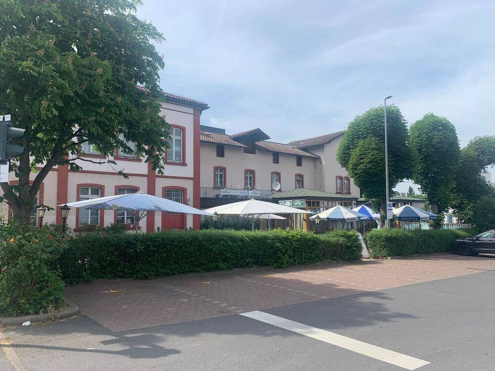 Thumbnail-Würzburg: Denkmalschutz-Mehrfamilienhaus mit Gewerbe inklusive Baugenehmigung