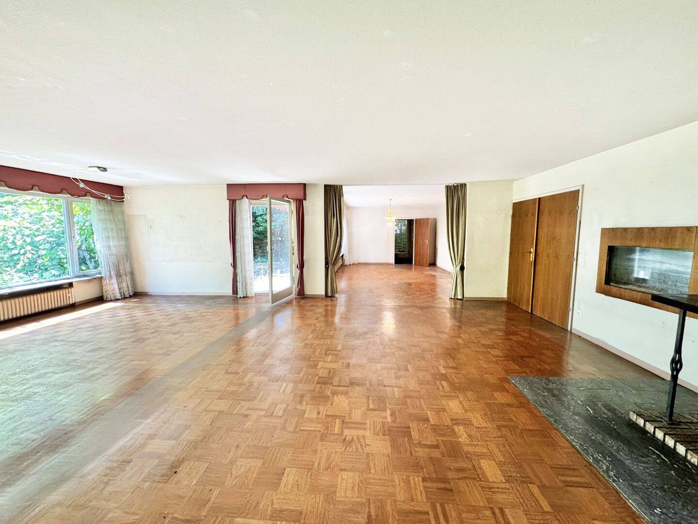 Thumbnail-Großzügiges Einfamilienhaus in begehrter Lage