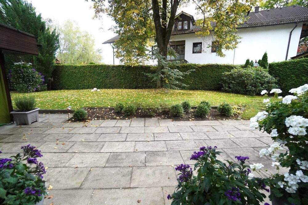 Thumbnail-Grundstück in sehr guter Lage - 400 m zur S-Bahn..