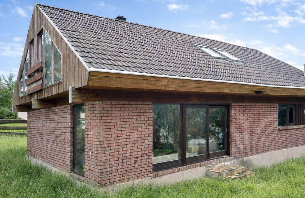 Thumbnail-Großzügiges Familienhaus mit viel Potenzial für Handwerker und Sanierer