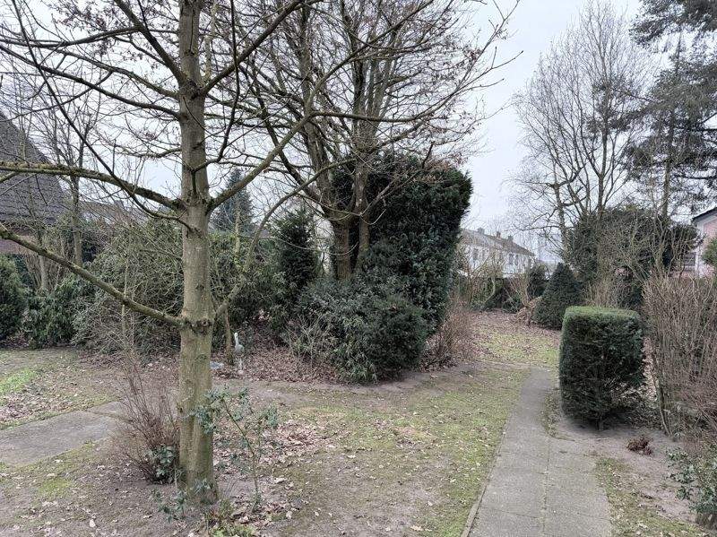 Thumbnail-Gut geschnittenes Baugrundstück in zweiter Reihe von Schönebeck