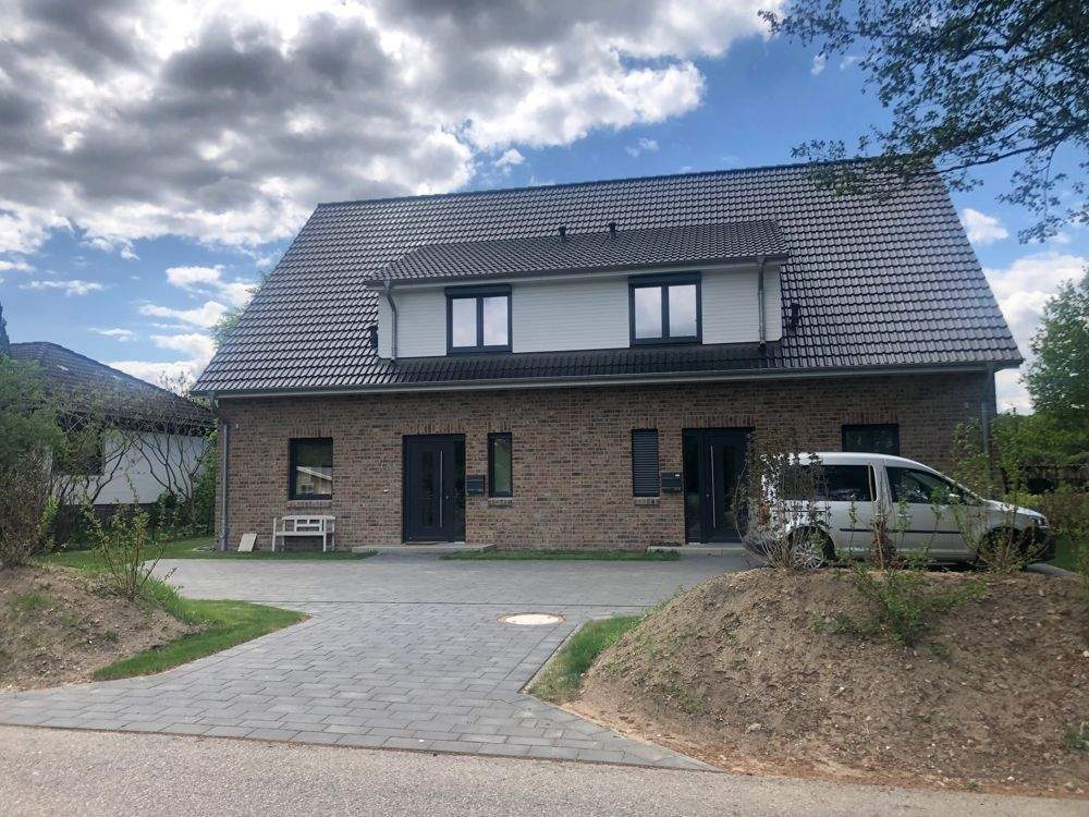 Thumbnail-Eine Neubau Doppelhaushälften KfW40 in gesuchter Lage