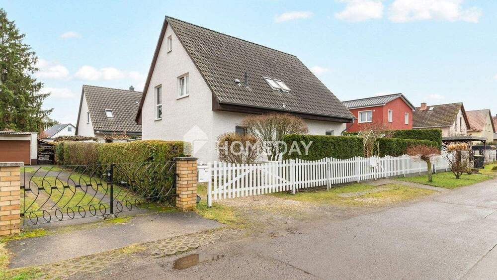 Thumbnail-Freistehendes Einfamilienhaus mit gehobener Ausstattung - Familienidylle auf drei Ebenen & ELW