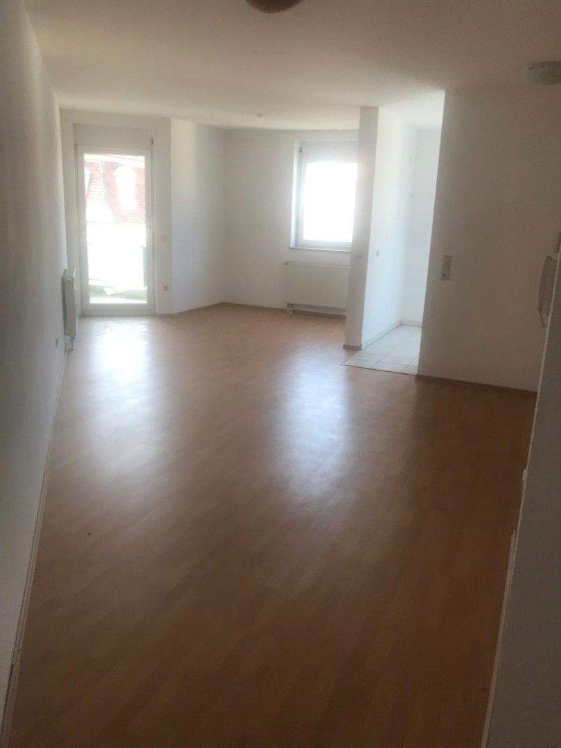 Thumbnail-!! Verkauft !! 2,5 Zimmerwohnung mit Balkon, Terrasse und TG