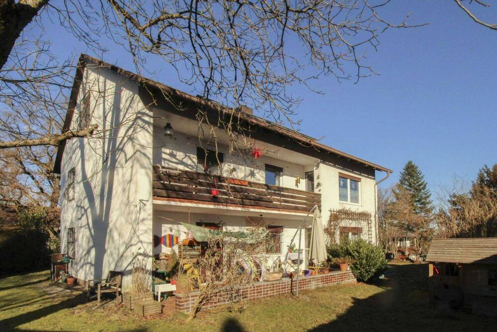 Thumbnail-Zweifamilienhaus in gepflegtem Zustand - ideal für Einzug oder Vermietung