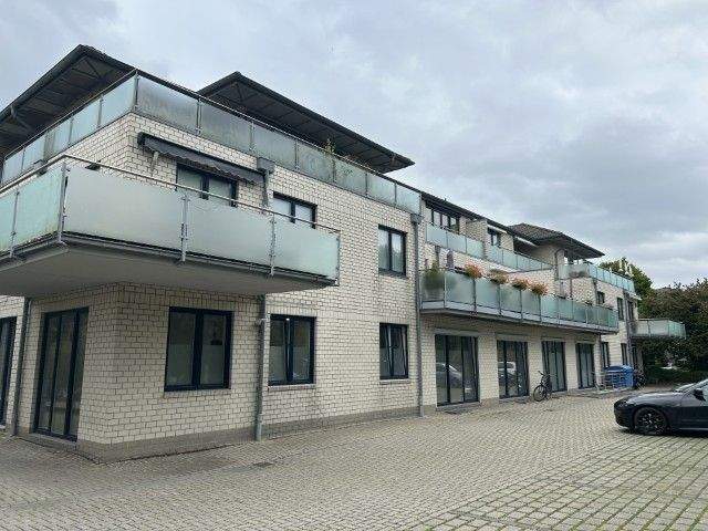 Thumbnail-Charmante 3-Zimmer-Eigentumswohnung mit Dachterrasse und Stellplatz in Emden - Früchteburg