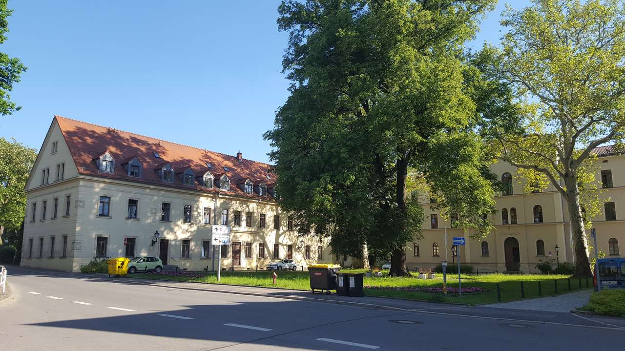 Thumbnail-1,5-Raumwhg. mit EBK und Stpl. in historischem Villenviertel