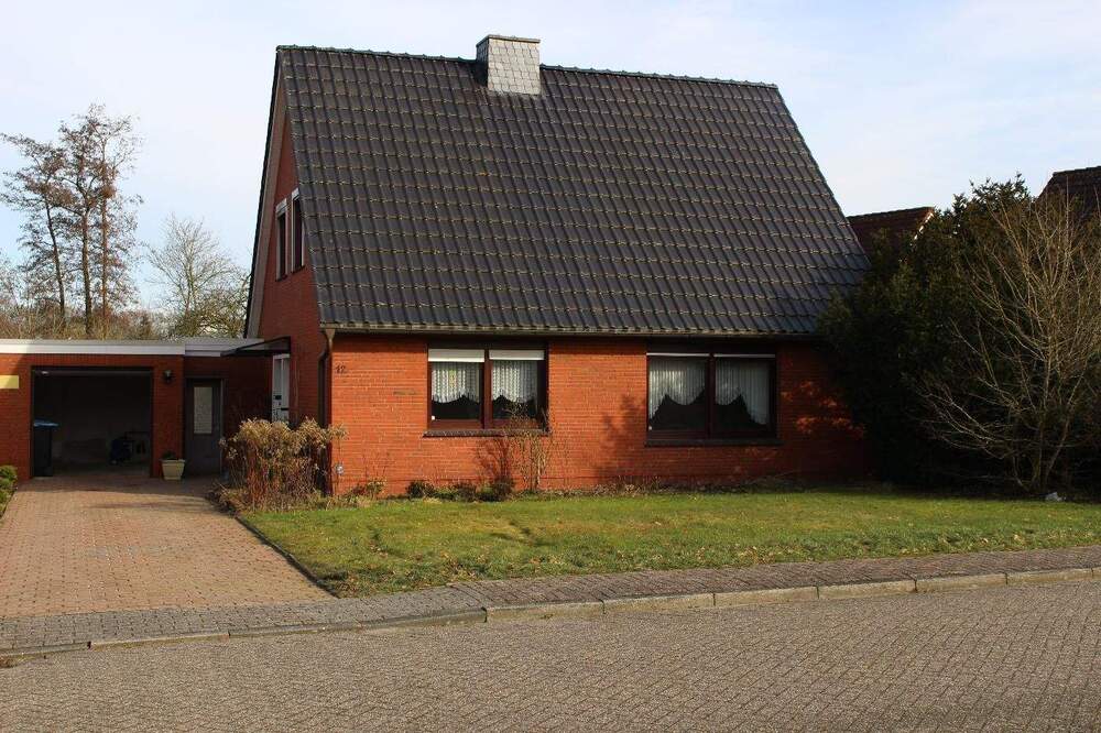 Thumbnail-Freistehendes Einfamilienhaus mit 6 Zimmern und großem Grundstück in 26802 Moormerland - Warsingsfehn