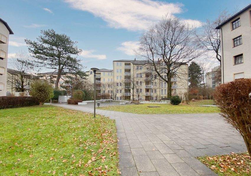 Thumbnail-Charmante 3-Zimmer-Dachgeschosswohnung mit Dachloggia in gefragter Wohnlage Berg am Laim