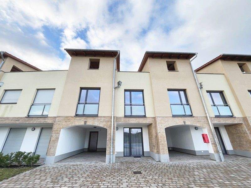 Thumbnail-Exklusives Wohnen mit Zugang zum Privatstrand & Bootsanleger