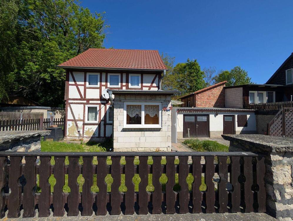Wohnhaus Straßenseite