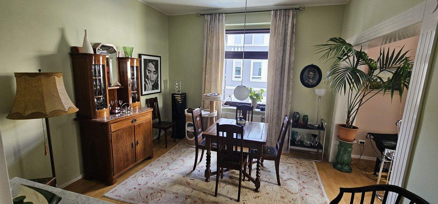 Thumbnail-Schöne 3,5 Zimmer-Altbauwohnung inklusive Küche und Garage in Essen-Huttrop