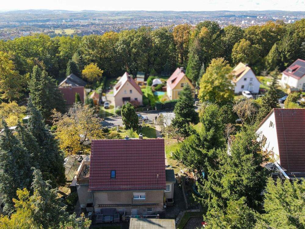 Thumbnail-+++ Natur pur! Attraktives Einfamilienhaus mit großzügigem Grundstück direkt am Dresdner Elbhang +++