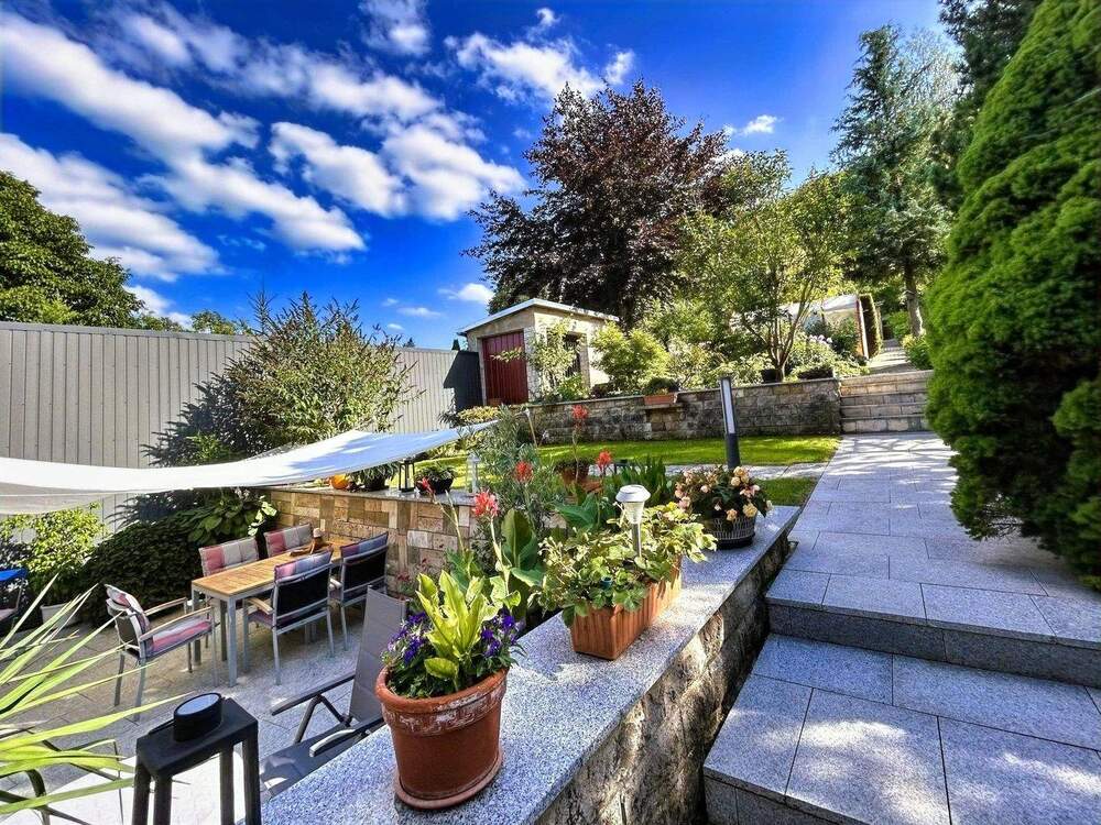 Thumbnail-Ihr neues Zuhause am Waldesrand - Ein Rückzugsort mit atemberaubender Aussicht