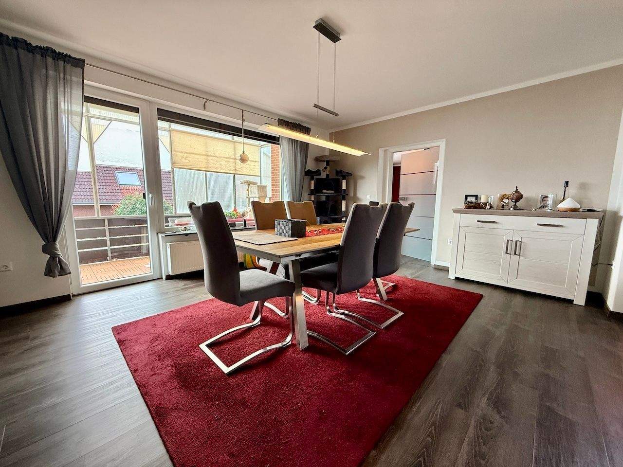 Thumbnail-Ihr Platz für die Zukunft: Vielseitiges und geräumiges Zweifamilienhaus in gefragter Lage