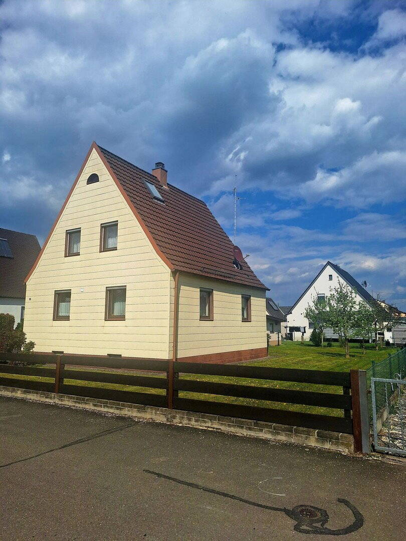 Thumbnail-Charmantes Eigenheim in Dillingen, Stadtnah, ruhig mit Platz für Hobbys!
