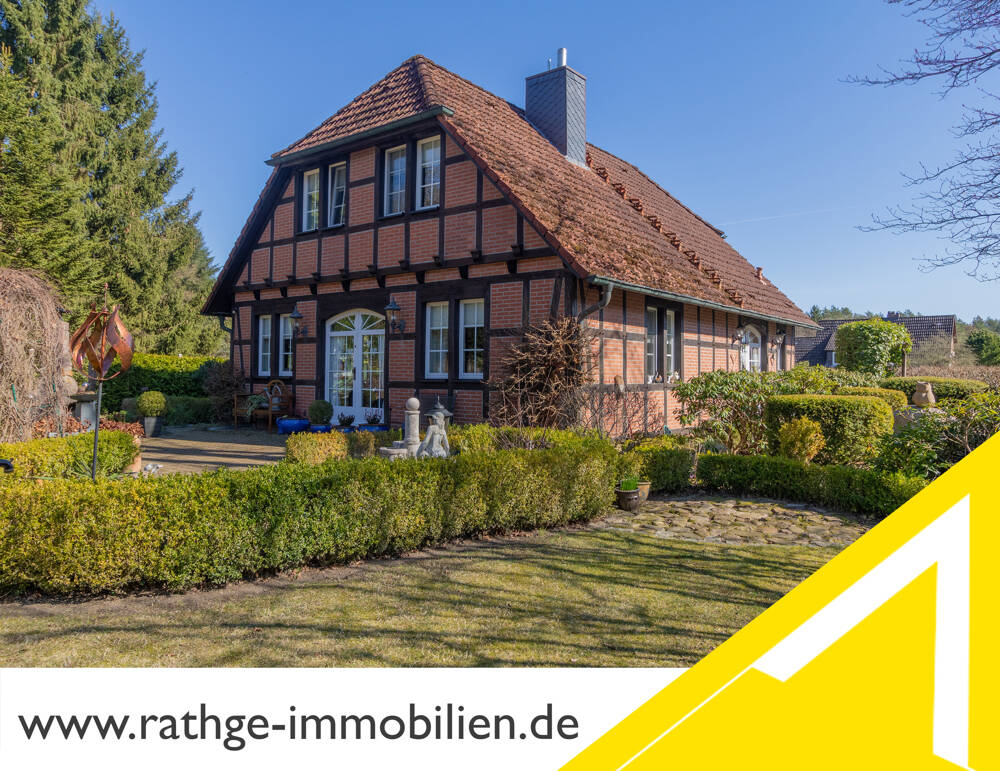 Thumbnail-Schnakenbek: Einfamilienhaus im Landhausstil mit schönem Garten, Vollkeller und Doppelcarport!