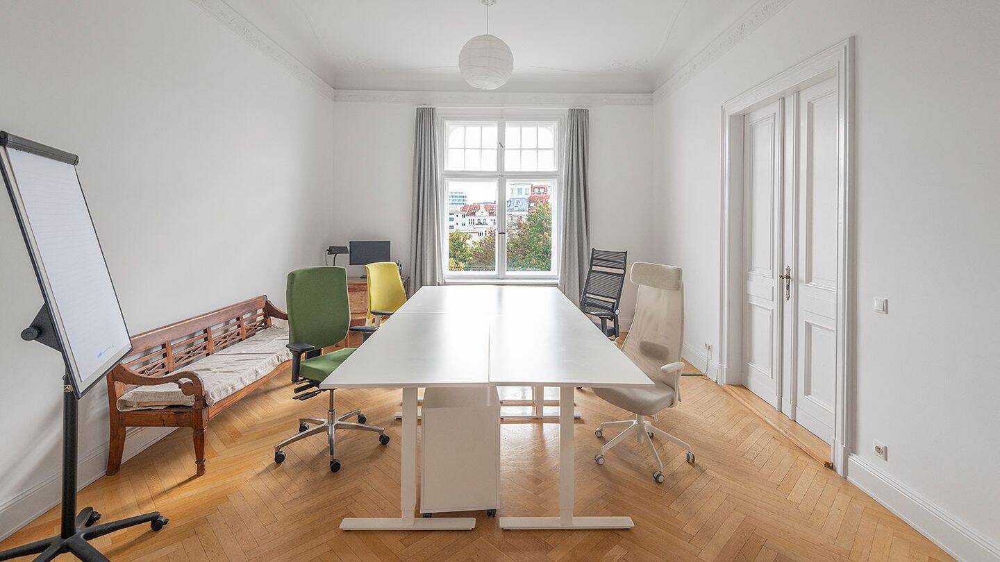 Thumbnail-Helles Büro im Altbau am Viktoria-Luise-Platz - flexibel & möbliert