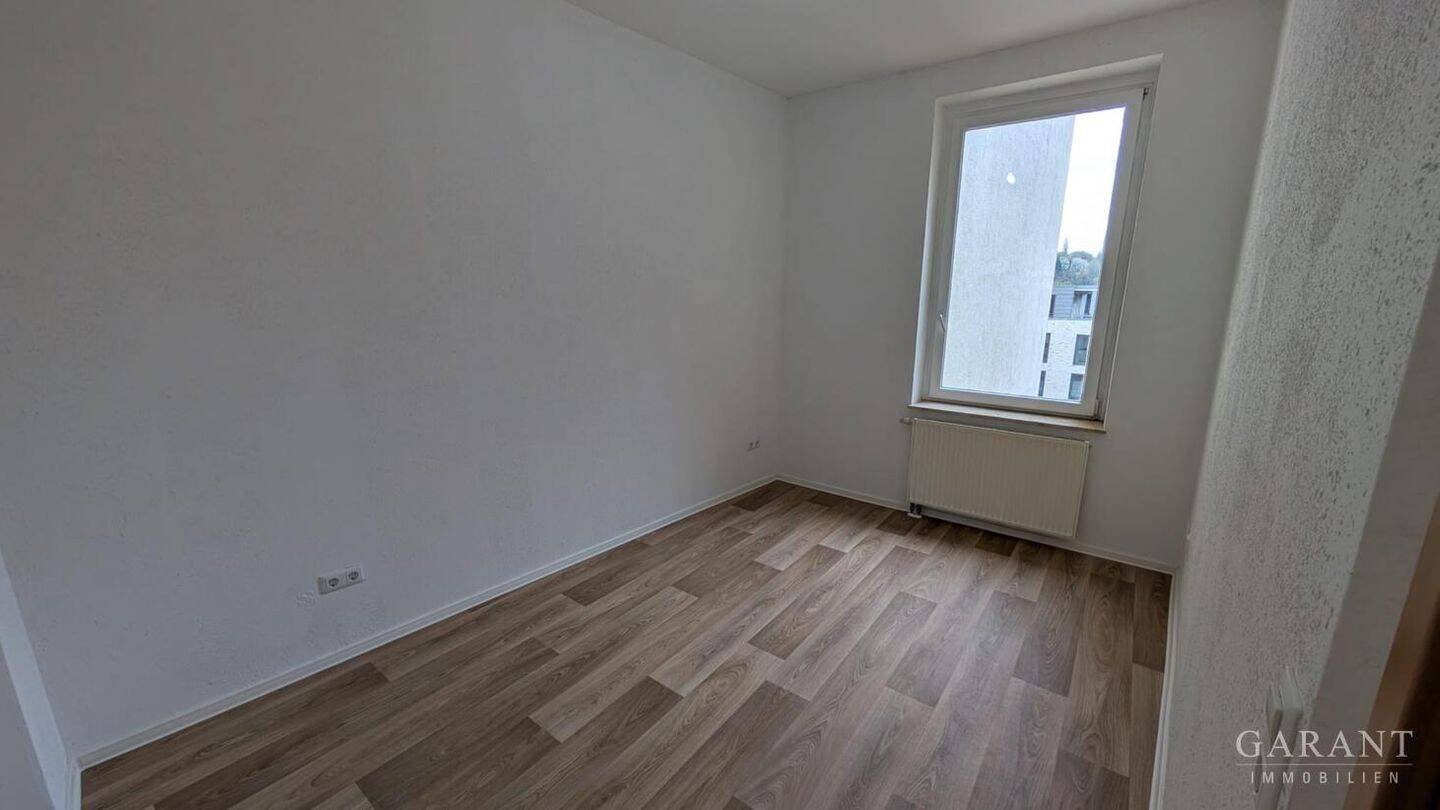 Thumbnail-3-Zimmer-Wohnung mit Südbalkon und Fußbodenheizung in Pforzheim-Brötzingen