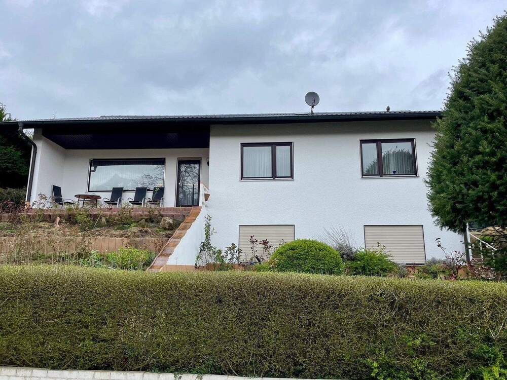 Thumbnail-TRADITIONELL: GROSSZÜGIGES, KOMFORTABLES HAUS MIT EINLIEGERWOHNUNG