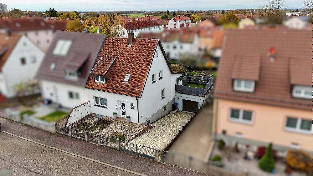 Thumbnail-+++Attraktives Einfamilienhaus mit Sonnenterrasse und ebenen Garten, Garage, in ruhiger, bevorzugter Wohnlage+++