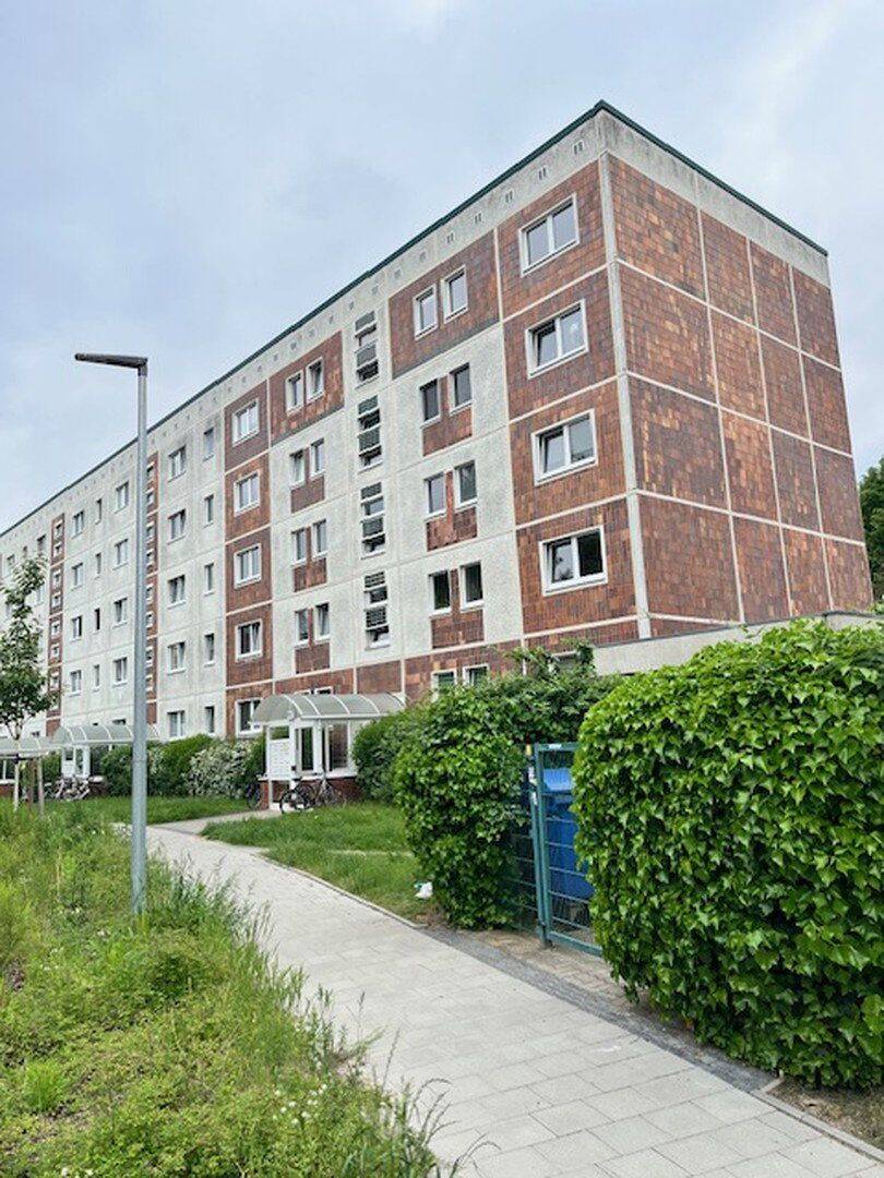 Thumbnail-4-Raum-Wohnung in Rostock-Dierkow zu vermieten