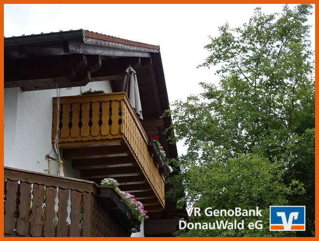 Thumbnail-Gemütliche 3-Zimmer DG-Wohnung mit soliden Mietern in Regen