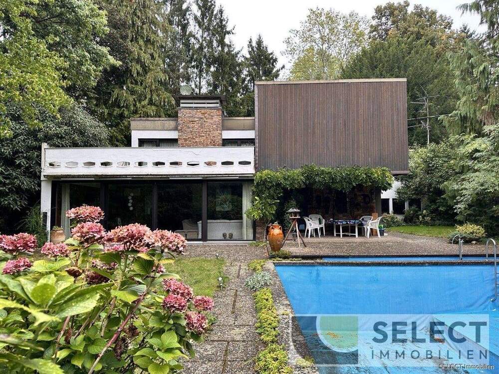 Thumbnail-Wohnhaus mit Schwimmbad und Garage in außergewöhnlicher exklusiver Wohnlage auf dem Scheidter Berg