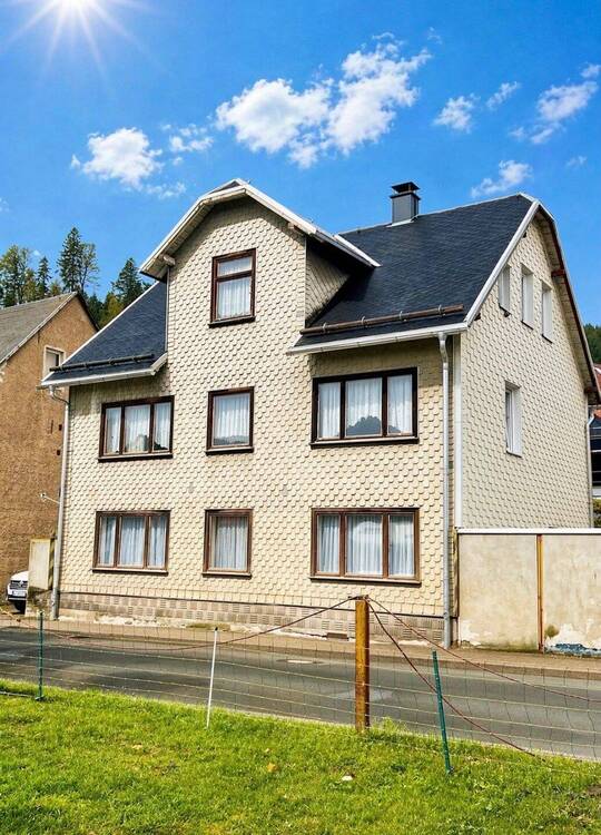 Thumbnail-Zweifamilienhaus in Geraberg