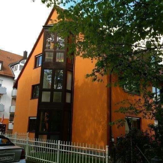Thumbnail-Gepflegtes Haus in ruhiger und grüner Lage in der Faber-Allee ! Moderne und hochwertige Gartenwohnung mit TG im Haus