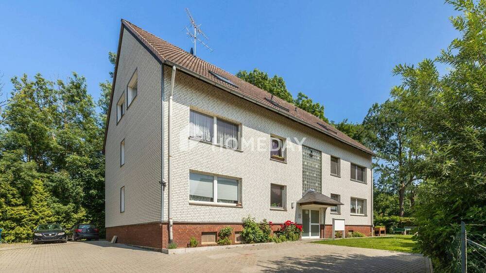 Thumbnail-Charmante 3-Zimmer-Dachgeschosswohnung mit Keller, Garage und schönem Ausblick