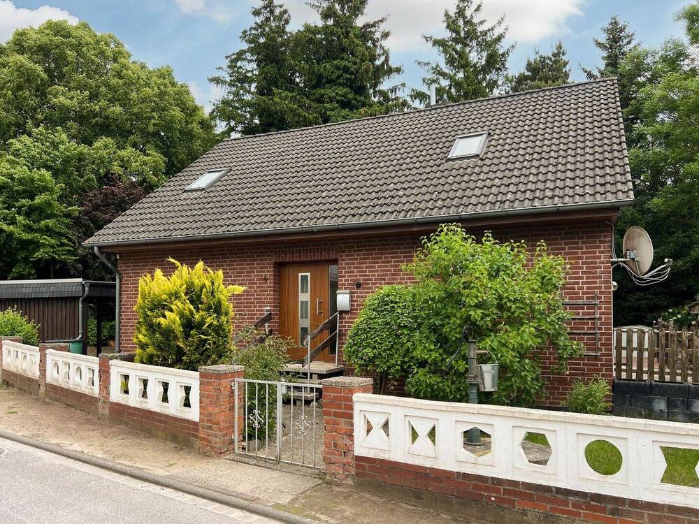 Thumbnail-gepflegtes Einfamilienhaus in Wettmershagen in sehr ruhiger Lage, mit Keller und Carport