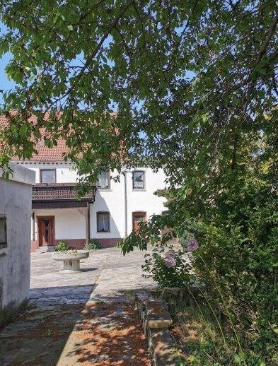Thumbnail-ehemaliger Dreiseitenhof mit Wohnhaus und Anbauten in Thallwitz
